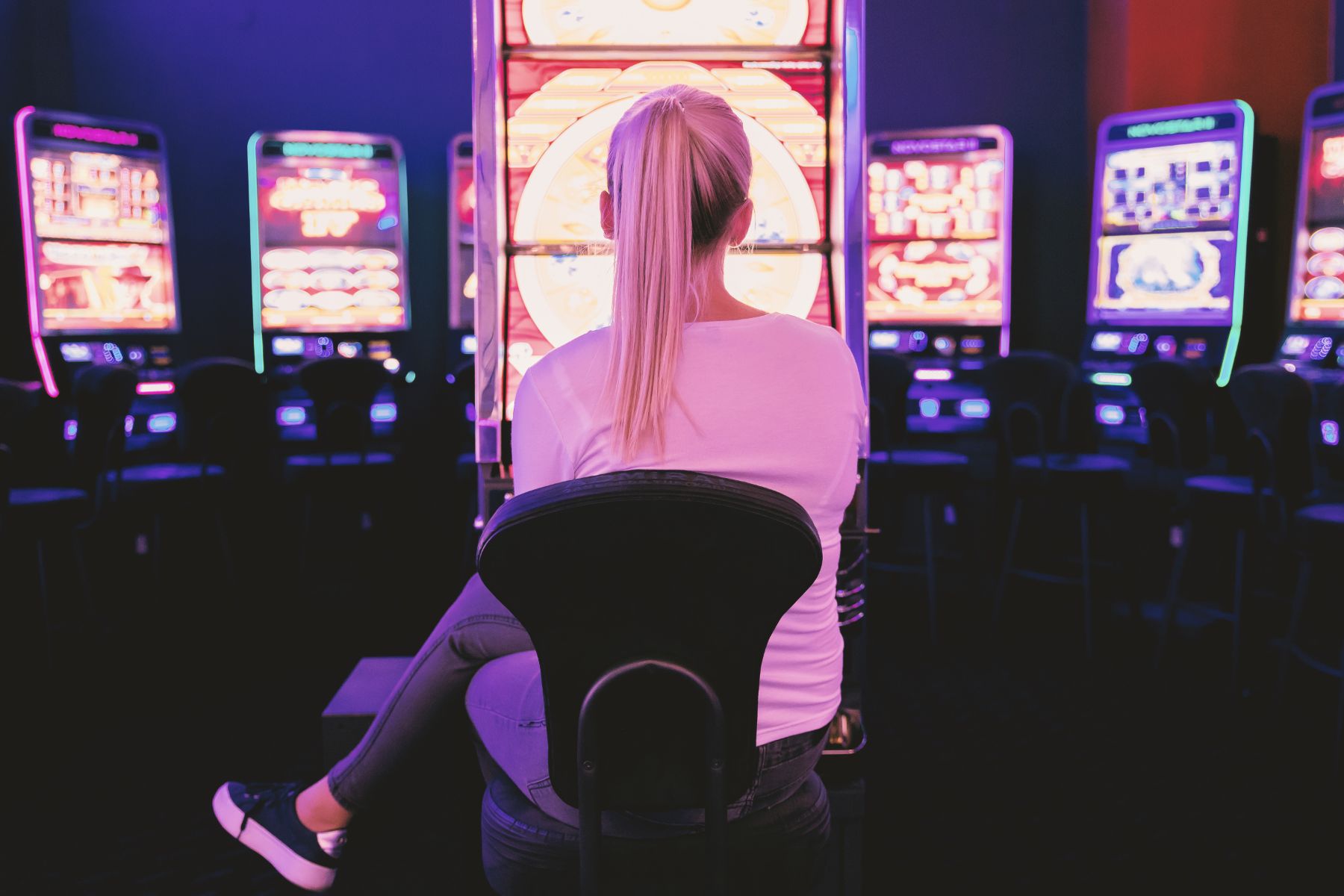 Revolutionize Your Live Casino With These Simple-peasy Suggestions